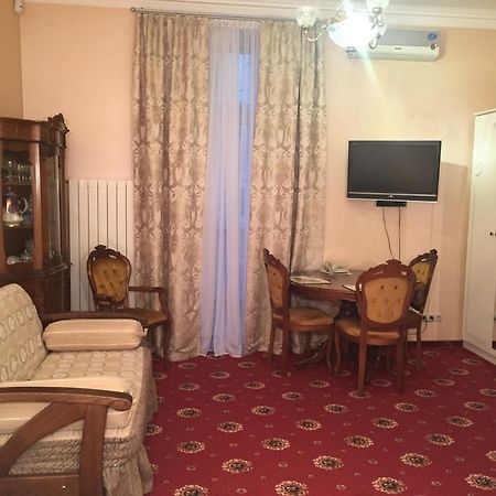 Nelly Apart Kiev Cameră foto